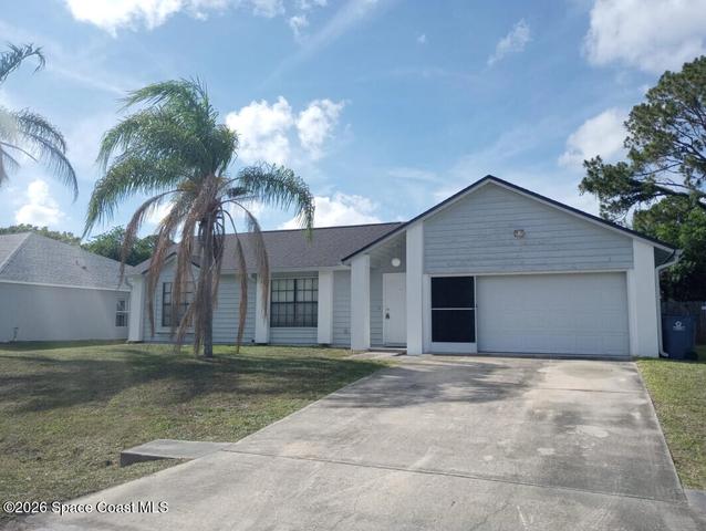 1073 Banks St NW, Palm Bay, FL 32907