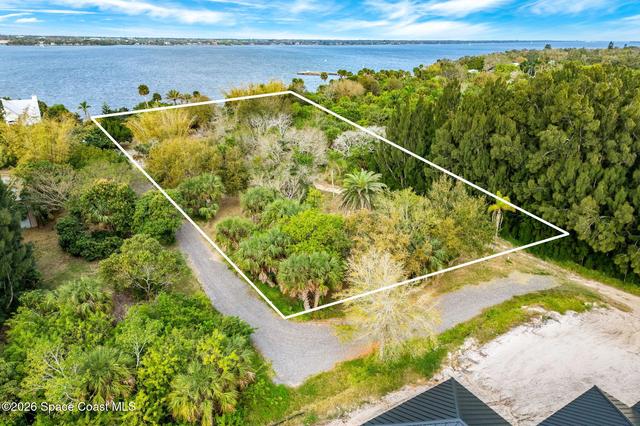 5405 Freedom Ln, Merritt Island, FL 32952