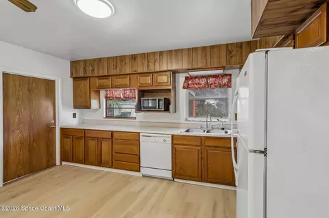 230 Gray Rd, Melbourne, FL 32904 photo 15
