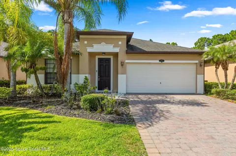 402 Breckenridge Cir SE, Palm Bay, FL 32909