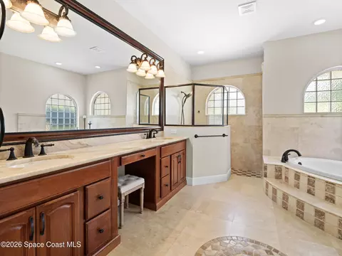 Bath - 3308 Cappio Dr, Melbourne, FL 32940 photo 2 of 7