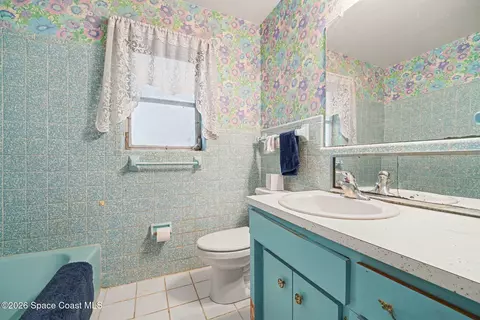 Bath - 1150 Rivermont Dr, Melbourne, FL 32935 photo 2 of 3