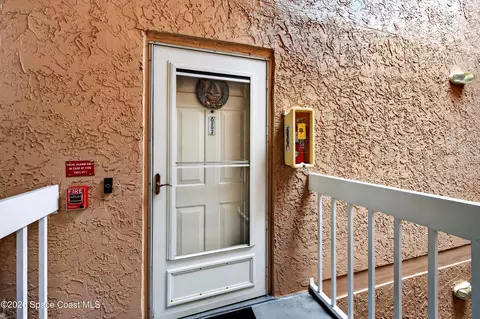 997 Sonesta Ave NE #202, Palm Bay, FL 32905