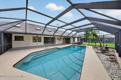 1347 Silver Lake Dr, Melbourne, FL 32940