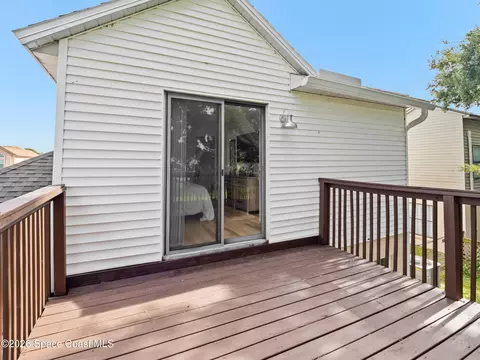 Exterior - 1680 Clover Cir, Melbourne, FL 32935 photo 4 of 6