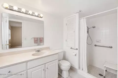 Bath - 413 Sparrow Dr, Satellite Beach, FL 32937 photo 3 of 3