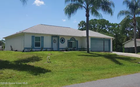 2190 Thames Rd SE, Palm Bay, FL 32909