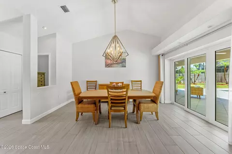 Dining - 5775 Sheffield Pl, Melbourne, FL 32940 photo 2 of 3