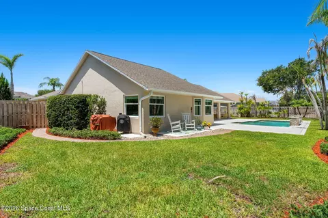 Exterior - 5775 Sheffield Pl, Melbourne, FL 32940 photo 7 of 9