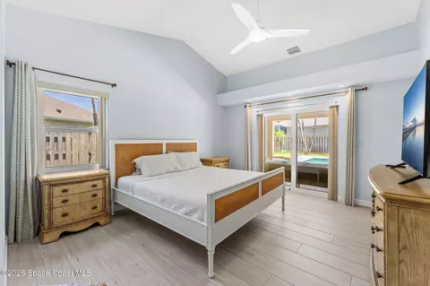 Bedroom - 5775 Sheffield Pl, Melbourne, FL 32940 photo 3 of 5