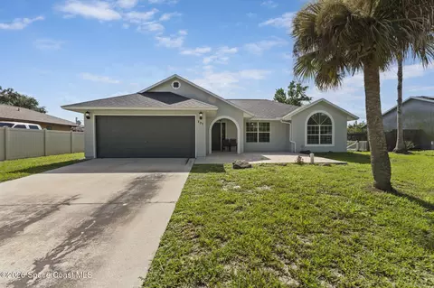 731 Delano Ave NW, Palm Bay, FL 32907