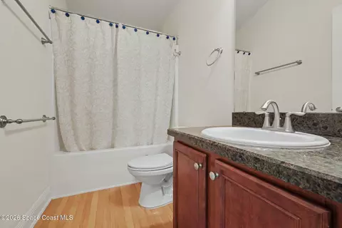 Bath - 567 Coral Trace Blvd, Edgewater, FL 32132 photo 2 of 2