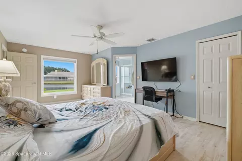 Bedroom - 3844 Long Leaf Dr, Melbourne, FL 32940 photo 4 of 8
