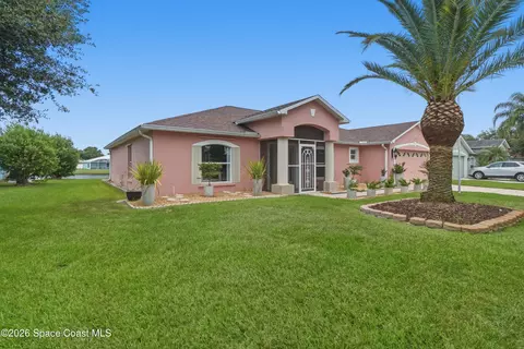 Exterior - 3844 Long Leaf Dr, Melbourne, FL 32940 photo 5 of 6