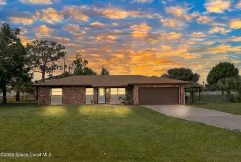502 Australian Rd NW, Palm Bay, FL 32907