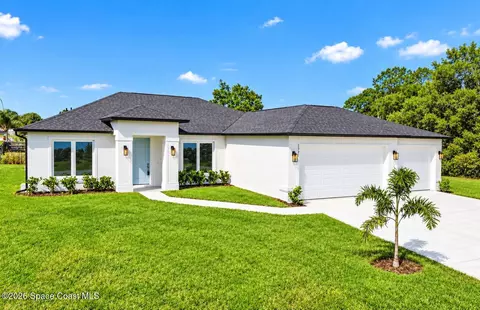 824 Taluga Ave SE, Palm Bay, FL 32909