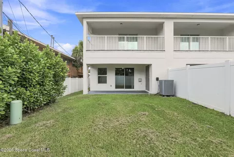 Exterior - 33 Ella St, Melbourne, FL 32935 photo 2 of 4
