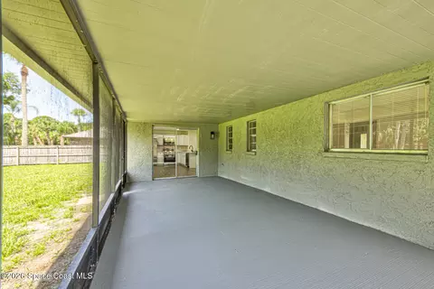 Exterior - 5433 Bridge Rd, Cocoa, FL 32927 photo 5 of 6