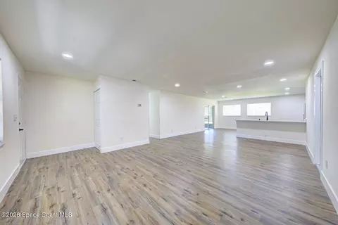 Living - 5433 Bridge Rd, Cocoa, FL 32927 photo 2 of 4