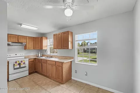Kitchen - 808 Cedar Dr, Melbourne, FL 32901 photo 2 of 2