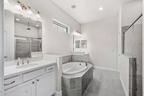 Bath - 2484 Addison Dr, Melbourne, FL 32940 photo 3 of 6