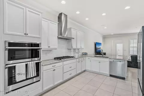Kitchen - 2484 Addison Dr, Melbourne, FL 32940 photo 2 of 6