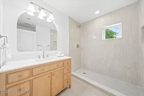 Bath - 209 Beverly Rd, Cocoa, FL 32922 photo 1 of 1