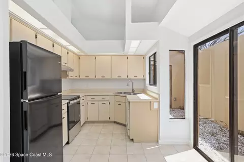 Kitchen - 367 Cypress Point Dr, Melbourne, FL 32940 photo 1 of 2