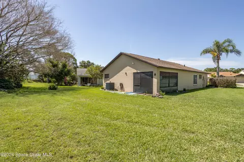 Exterior - 367 Cypress Point Dr, Melbourne, FL 32940 photo 6 of 9