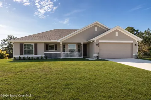 387 Mott St SW, Palm Bay, FL 32908
