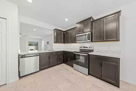 Kitchen - 6811 Snapping Turtle Trl, Cocoa, FL 32927 photo 1 of 3