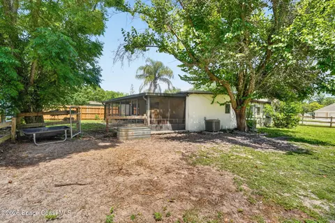 Exterior - 3575 Carter Rd, Mims, FL 32754 photo 7 of 10