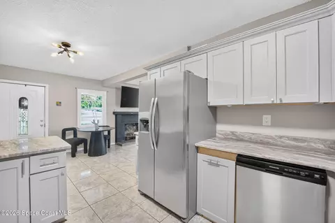 Kitchen - 3575 Carter Rd, Mims, FL 32754 photo 3 of 3
