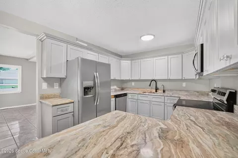 Kitchen - 3575 Carter Rd, Mims, FL 32754 photo 2 of 3