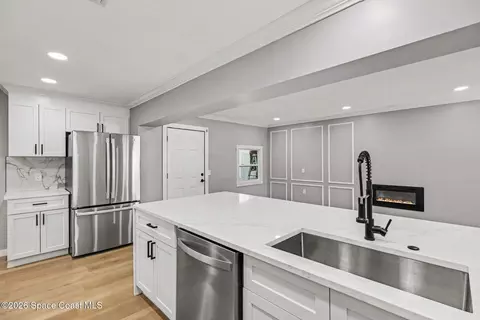 Kitchen - 2972 Matthew Dr, Rockledge, FL 32955 photo 3 of 3