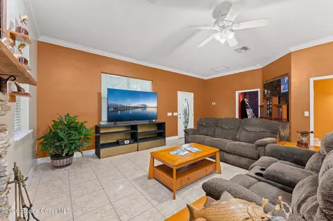 Living - 3931 Us 1, Mims, FL 32754 photo 1 of 2