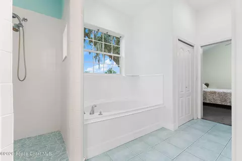 Bath - 3931 Us 1, Mims, FL 32754 photo 3 of 4