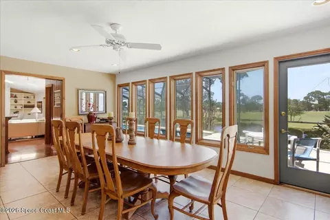 Dining - 730 Kerry Downs Cir, Melbourne, FL 32940 photo 1 of 7