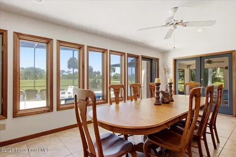 Dining - 730 Kerry Downs Cir, Melbourne, FL 32940 photo 5 of 7