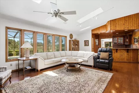 Living - 730 Kerry Downs Cir, Melbourne, FL 32940 photo 2 of 3