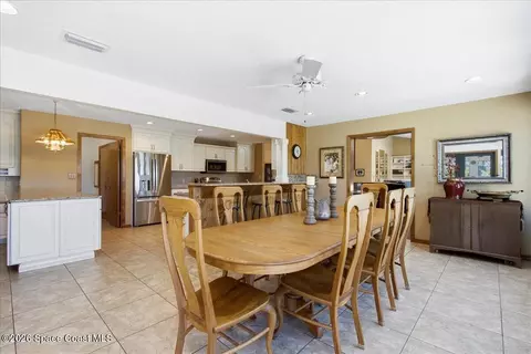 Dining - 730 Kerry Downs Cir, Melbourne, FL 32940 photo 6 of 7