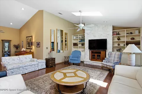 Living - 730 Kerry Downs Cir, Melbourne, FL 32940 photo 3 of 3