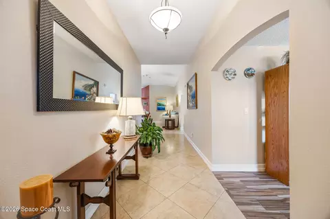 Entry Way - 650 Benton Dr, Melbourne, FL 32901 photo 2 of 4
