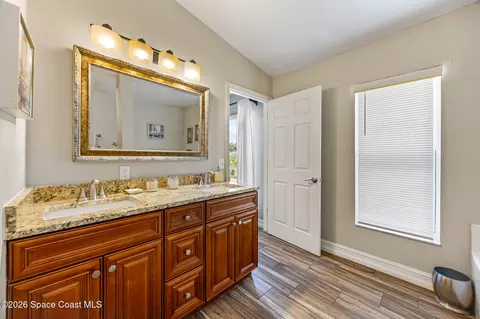 Bath - 650 Benton Dr, Melbourne, FL 32901 photo 1 of 5