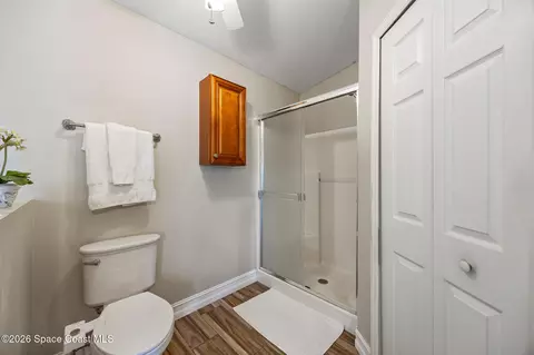 Bath - 650 Benton Dr, Melbourne, FL 32901 photo 3 of 5
