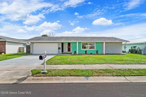 158 Via De La Reina, Merritt Island, FL 32953