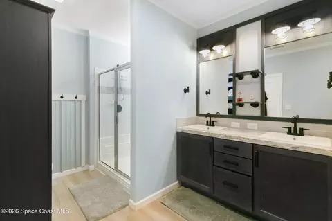 Bath - 7604 Boxelder Rd, Micco, FL 32976 photo 3 of 6