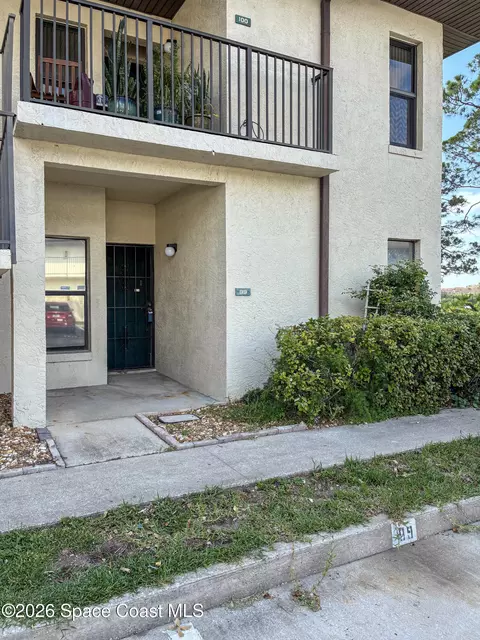 420 Catamaran Dr #99, Merritt Island, FL 32952