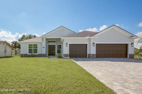 1141 Hanson Ave SW, Palm Bay, FL 32908