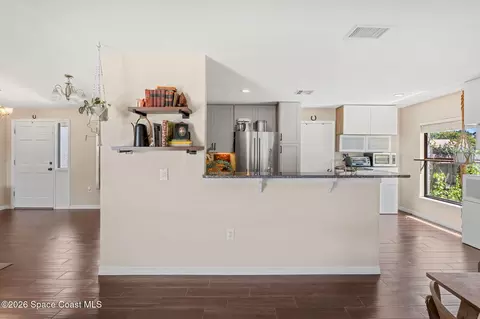 Kitchen - 917 Yorktowne Dr, Rockledge, FL 32955 photo 4 of 4